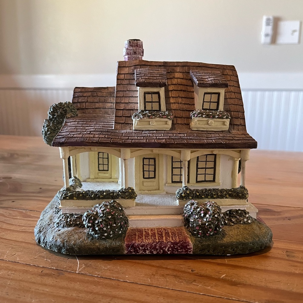 Apple Junction by John Hopkins The Anderson Family House Lighted Cottage